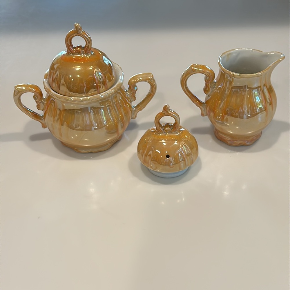 MADE IN JAPAN Gold Lusterware Tea Set - Picture 9 of 12